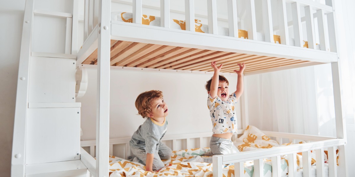You'll Never Be Able To Figure Out This Triple Sleeper's Tricks