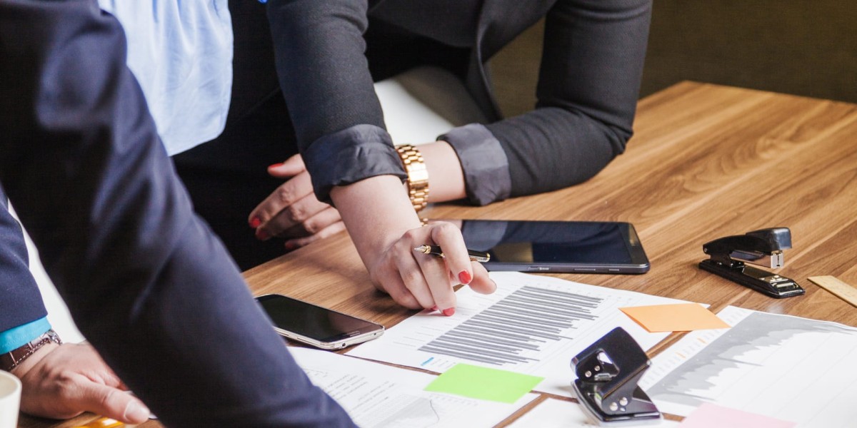 Unlocking Growth: Why UK Businesses Choose Accounting Outsourcing Services